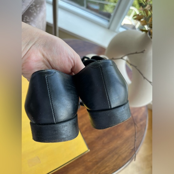 Authentic Fendi shoes - Picture 4 of 7